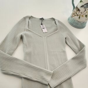 Ribbed Long Sleeve Top in Light Gray